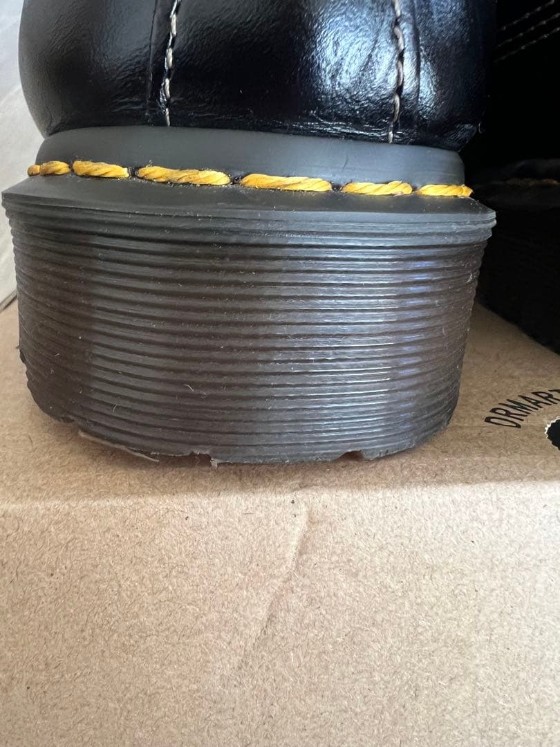 Dr. Martens Lowell ドクターマーチン ローウェル