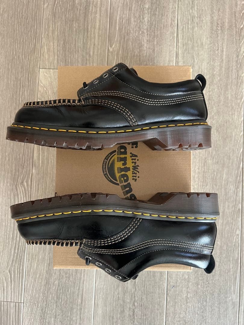 Dr. Martens Lowell ドクターマーチン ローウェル