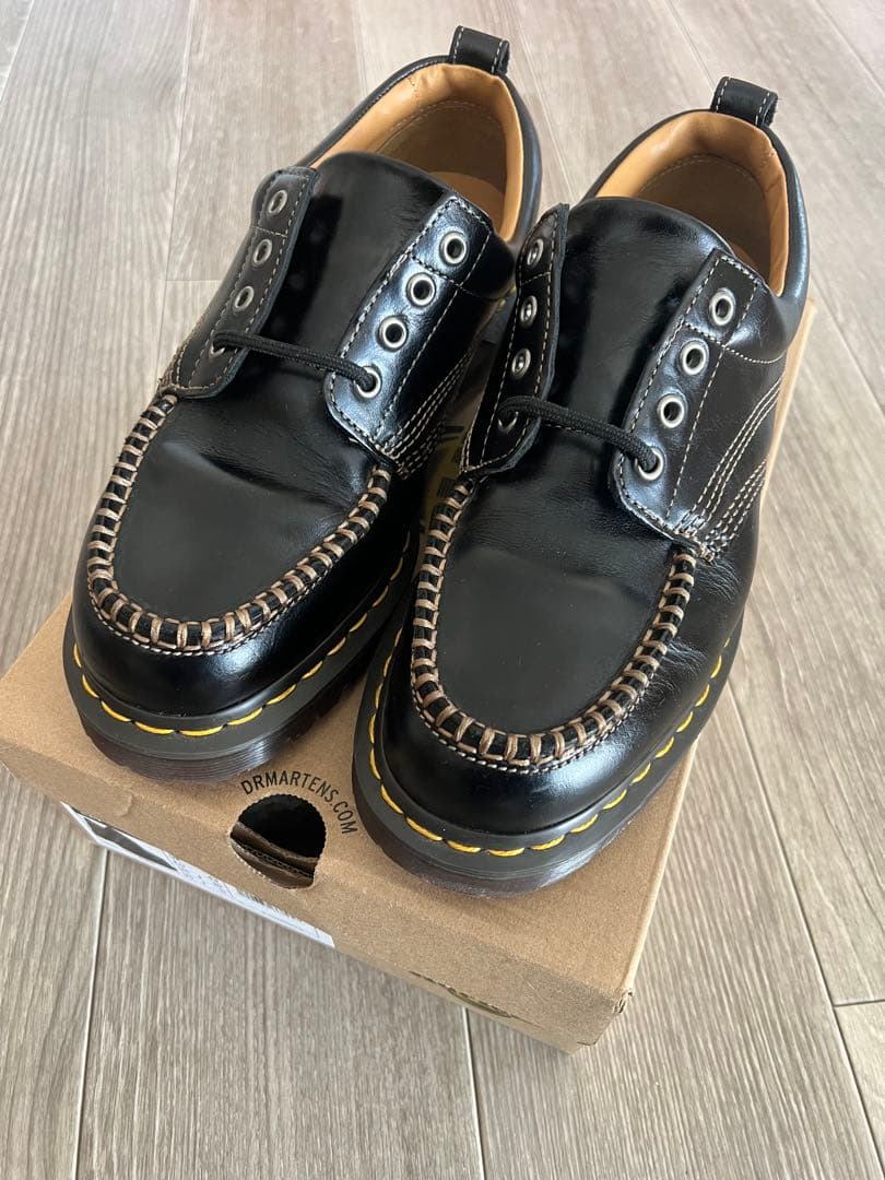 Dr. Martens Lowell ドクターマーチン ローウェル
