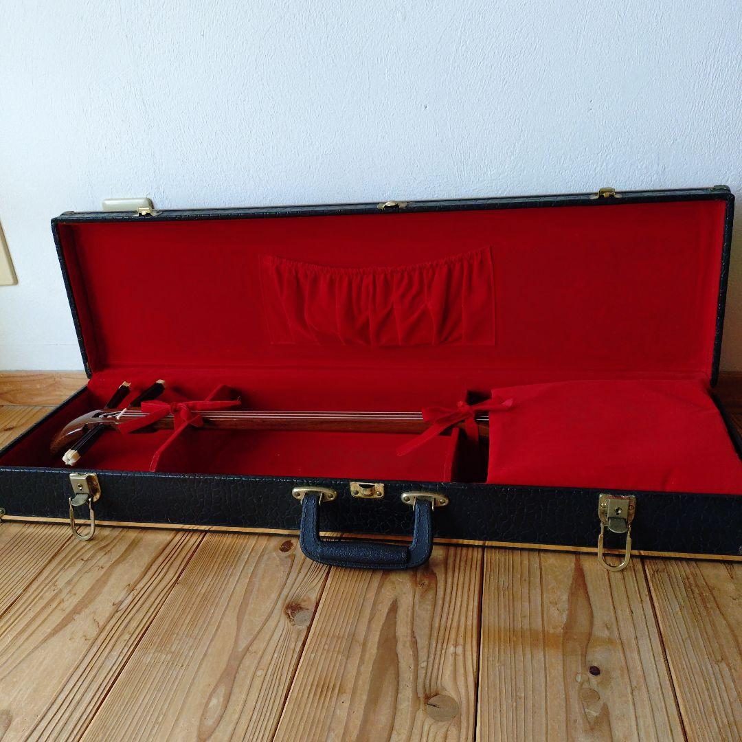 三線 本体 ヘビ皮製 バチ付き　ケース付き