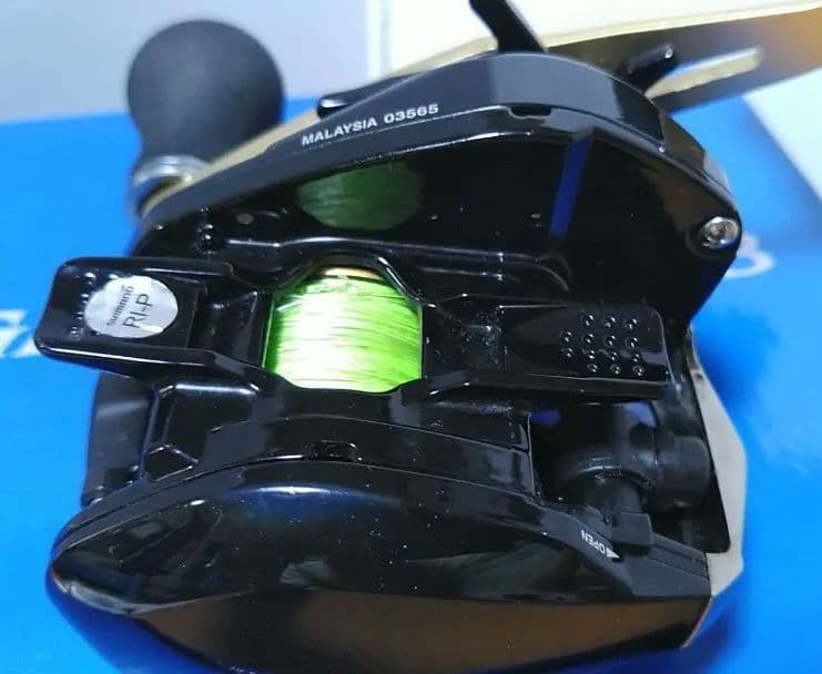 【二回のみ使用】 シマノ 16 グラップラーBB 200HG 右ハンドル