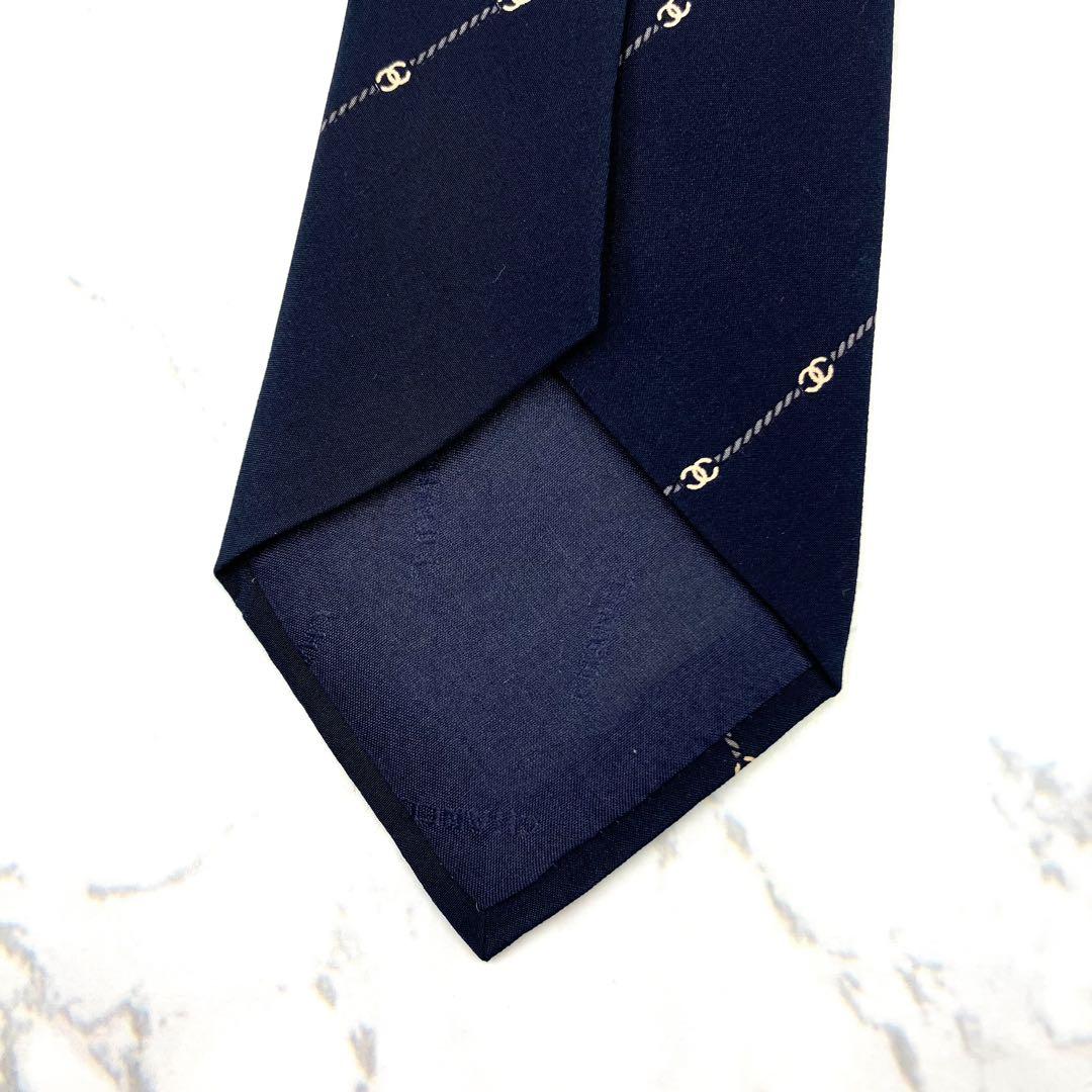 ◆美品◆CHANEL ネクタイ 紺色 ストライプ柄 ココマーク 希少