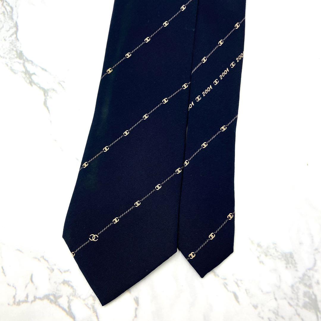 ◆美品◆CHANEL ネクタイ 紺色 ストライプ柄 ココマーク 希少