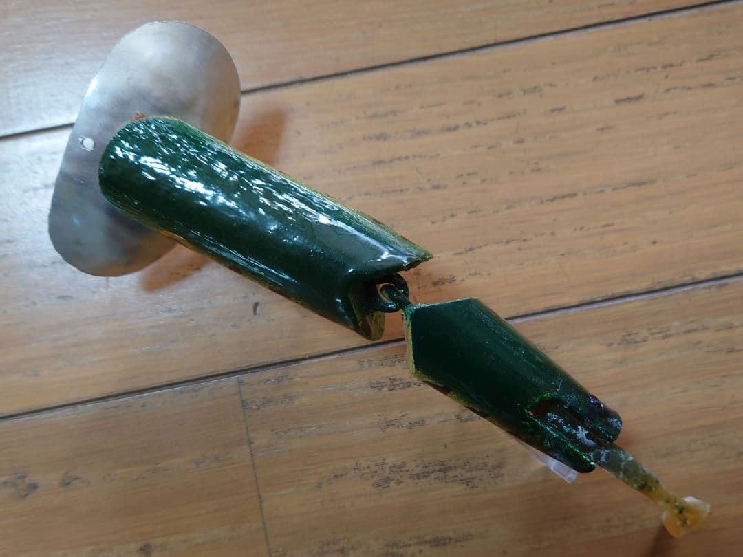 ACプラグ バスアタック アランコール氏 ハンドメイド ジッター