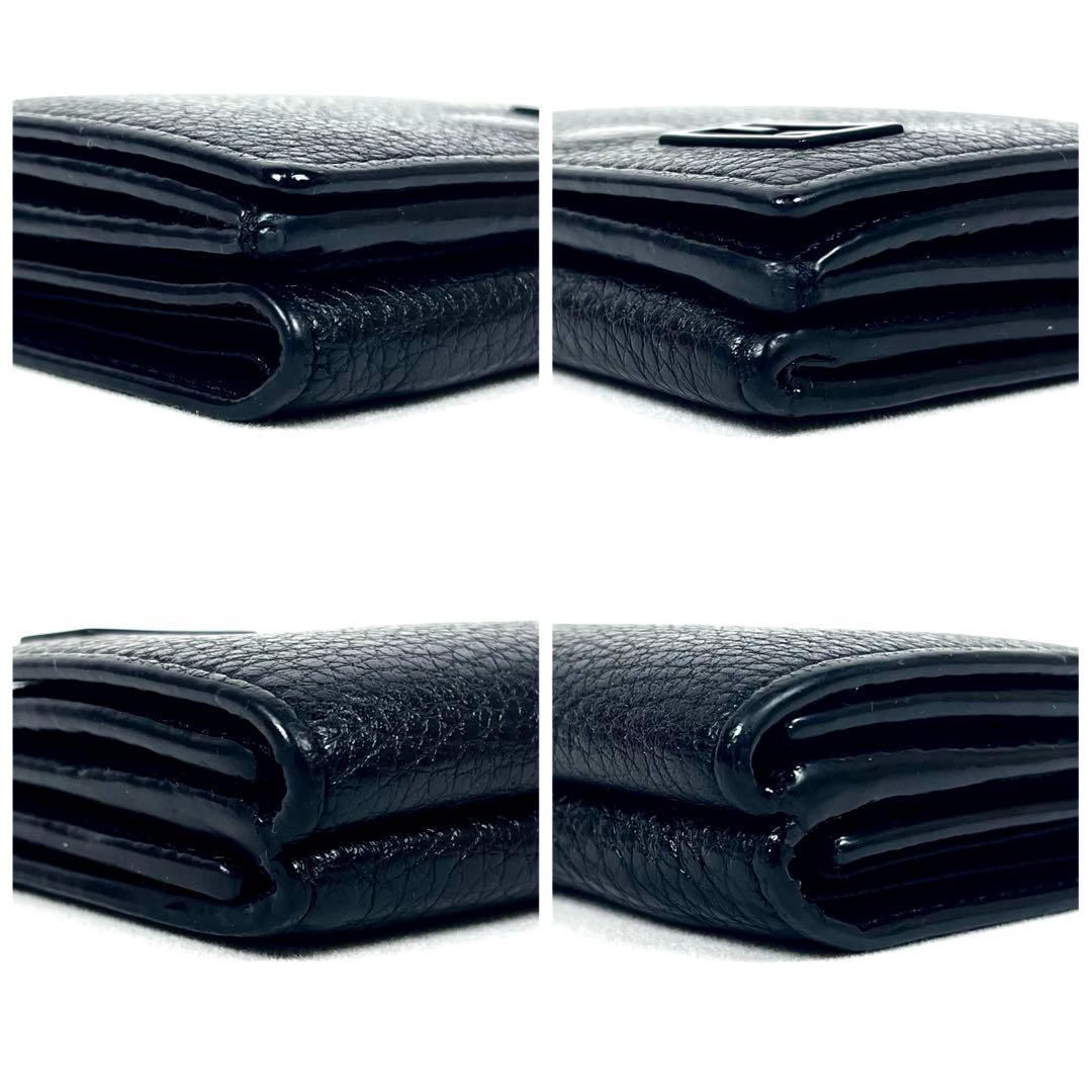 フェンディ　三つ折り財布　コンパクトウォレット　ロゴプレート　オールブラック