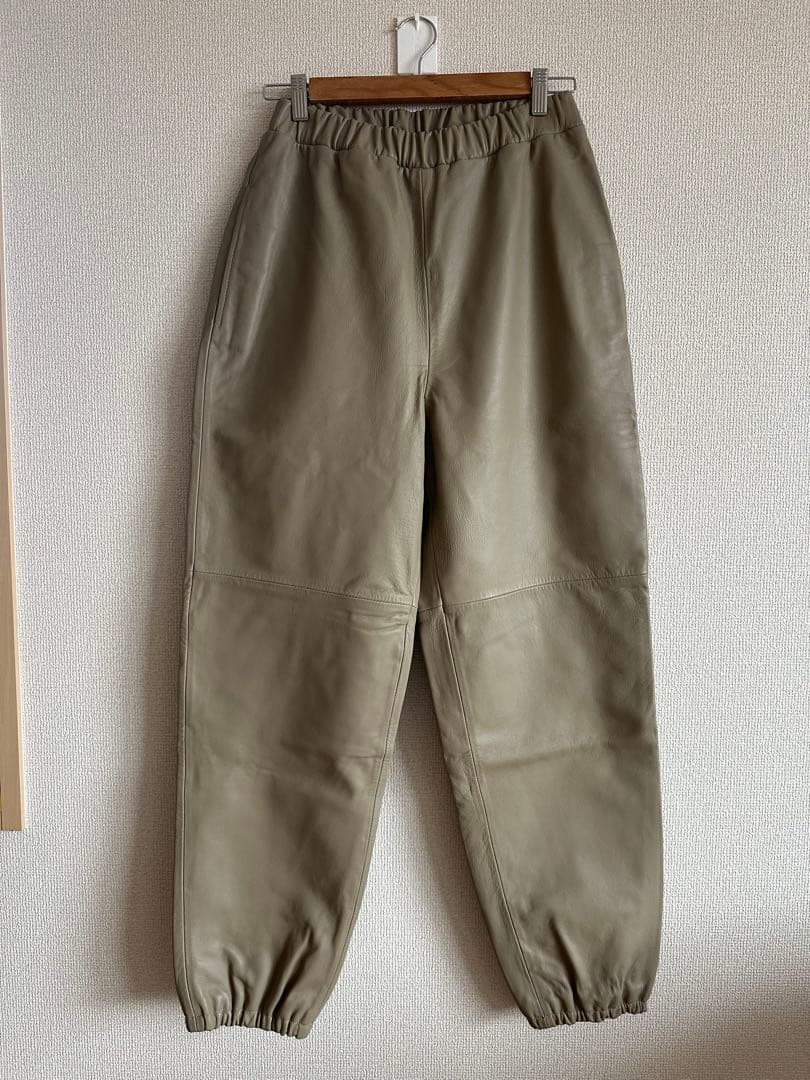 SEEALL レザーパンツ　新品未使用品