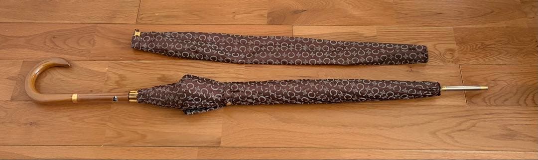 【極美品】CELINE セリーヌ マカダム柄 長傘 ブラウン 軽量