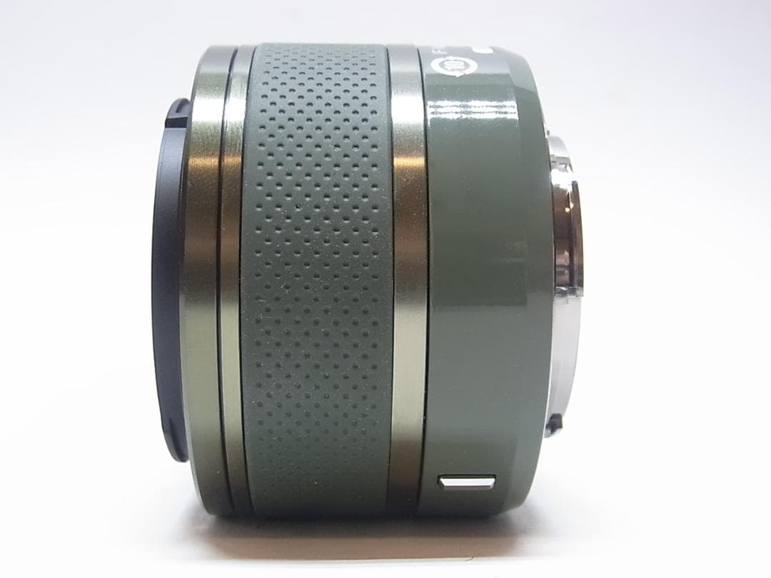 【カメラレンズ】ニコン1　Nikkor VR　10-30mm カーキ色