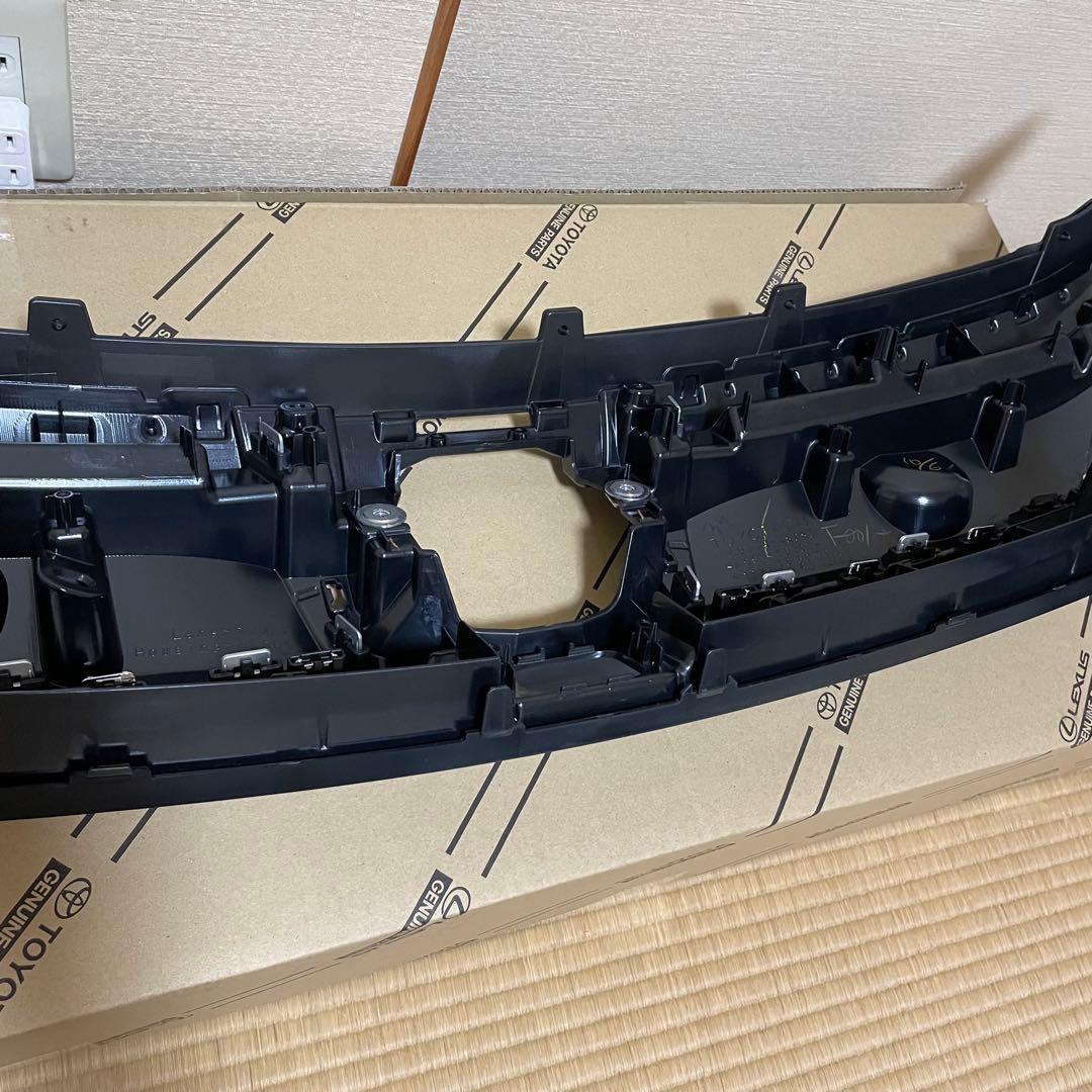 トヨタ ハリアー 60 新品 未使用品 グリル 後期