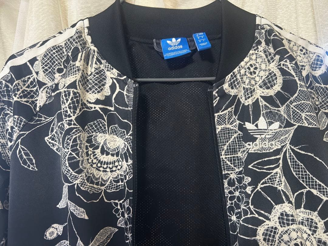 adidas 花柄刺繍 ジャージ M（希少）