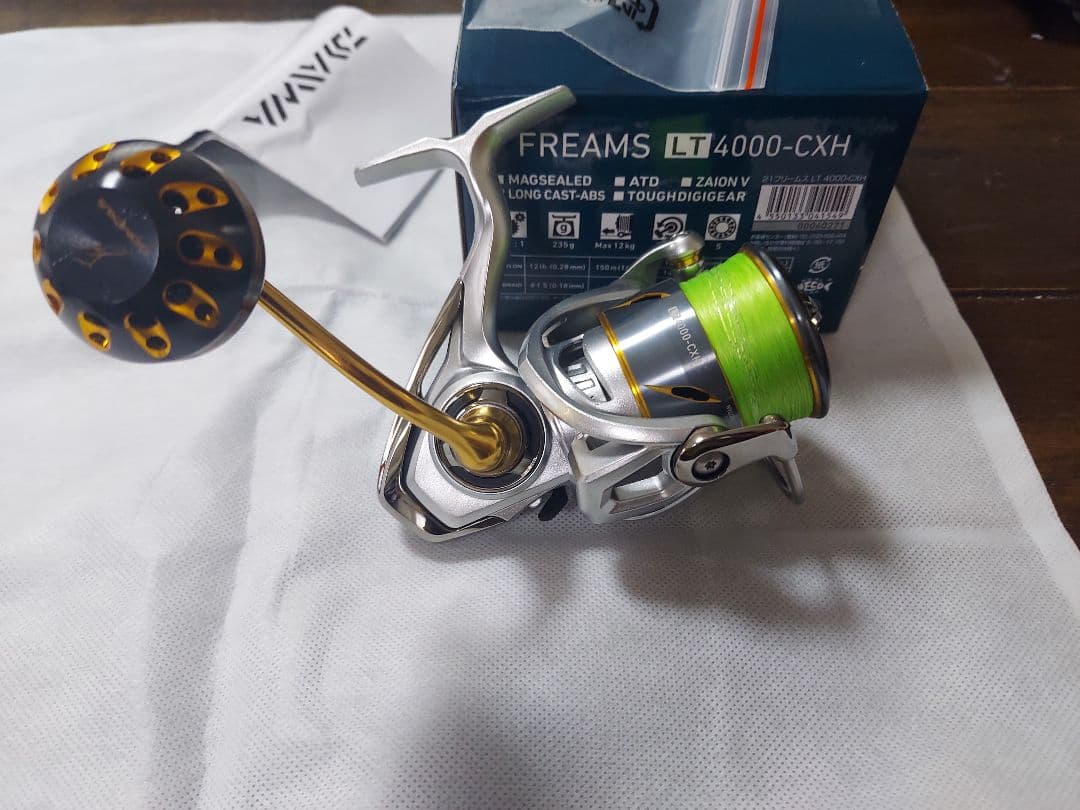 DAIWA 21フリームスLT4000-CXH スピニングリール