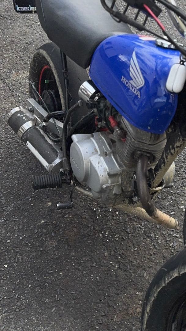 ABCエイプ50、100 モリワキカーボンマフラー