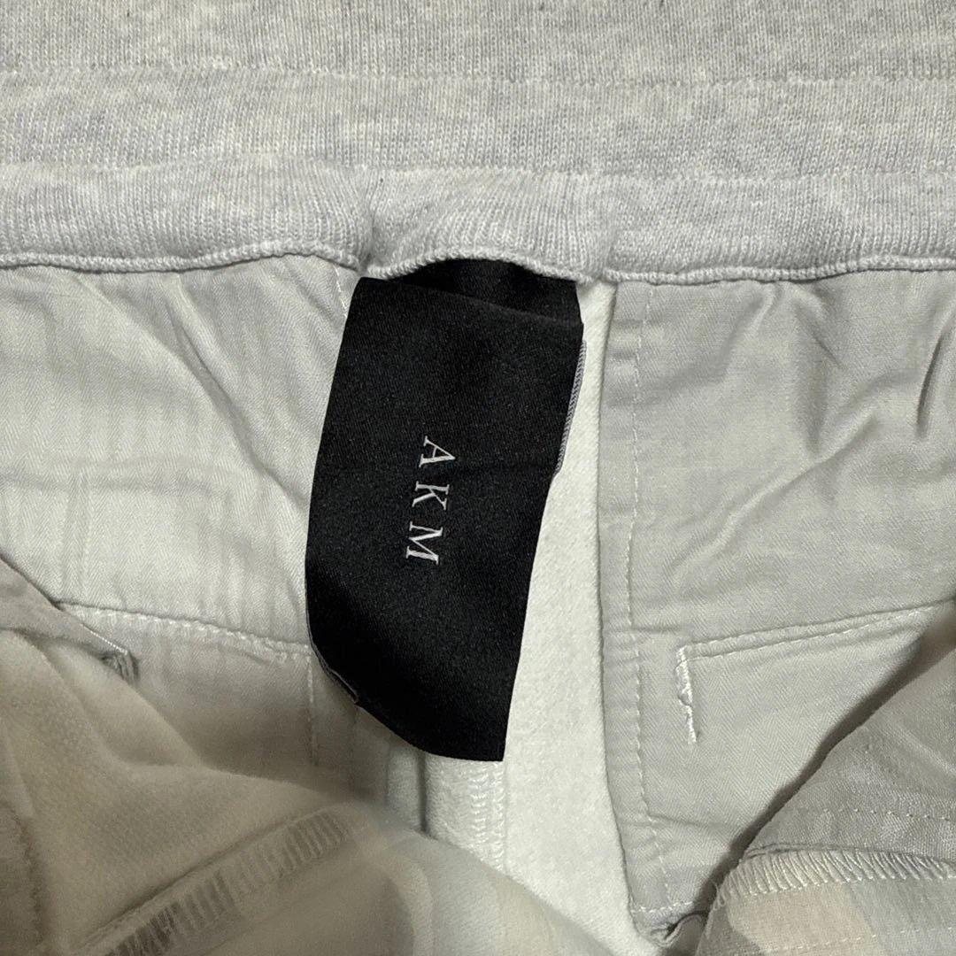 AKM ホワイトカモフラージュショートパンツ