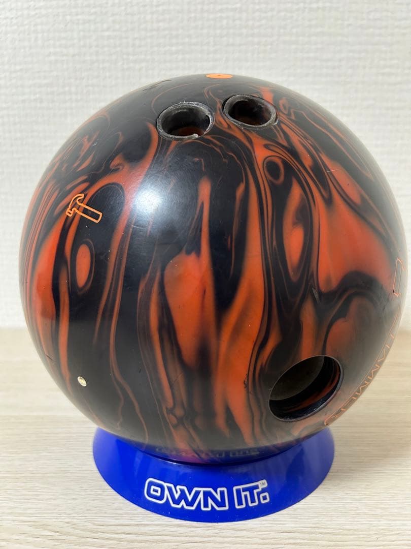 ボウリング　ブラックウィドー3.0(15ポンド)