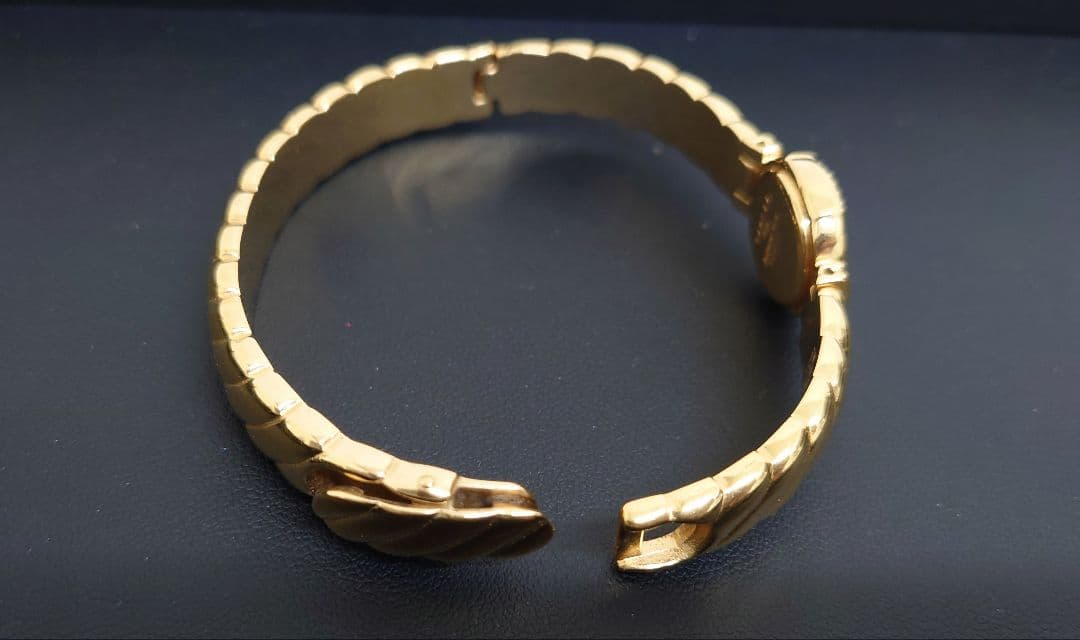 SEIKO セイコー バングルウォッチ 石付き 腕時計 クォーツ 稼働品