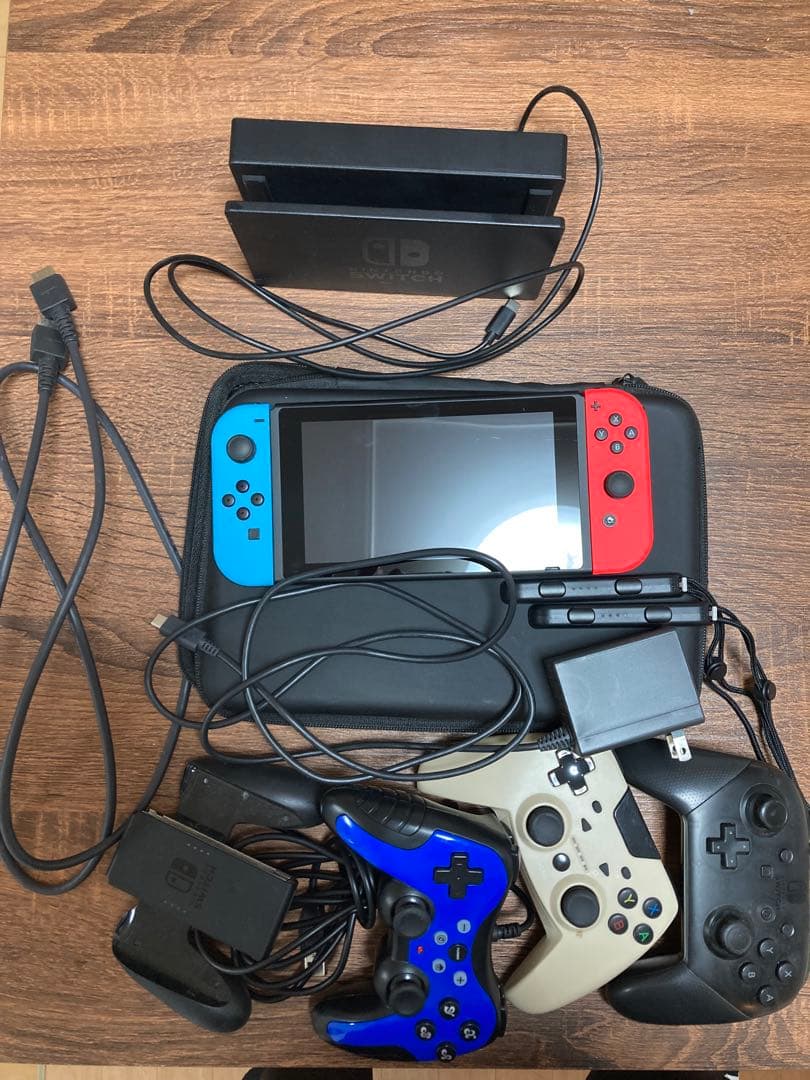 Nintendo Switch本体一式＋大乱闘スマッシュブラザーズ＋コントローラ