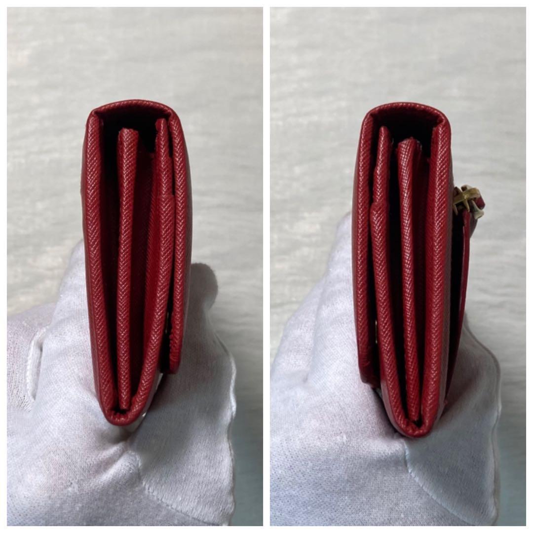 早い者勝ち　極美品　PRADA プラダ　二つ折り　長財布　赤　サフィアーノ