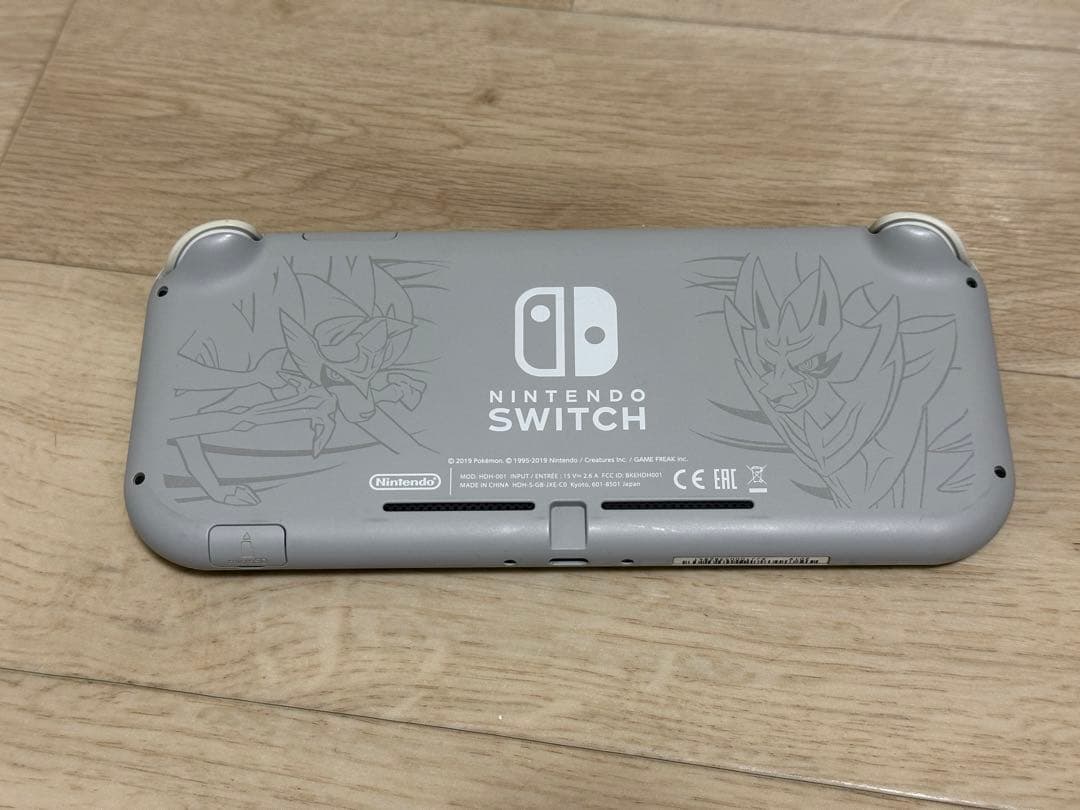 Nintendo Switch Lite ポケモン剣盾デザイン（中古）