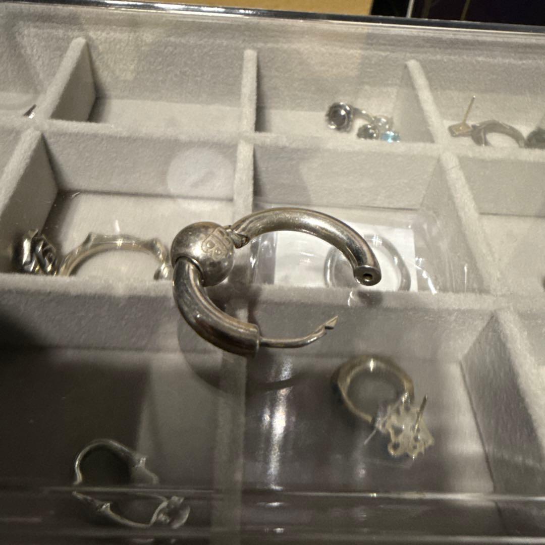 バレンシアガ　ピアス