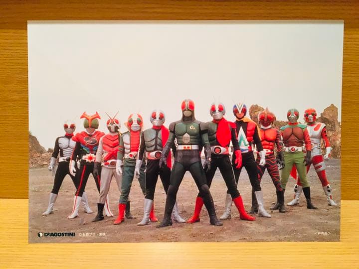 仮面ライダーオフィシャルデータファイル全巻バインダー付★非売品プロマイド5枚付★