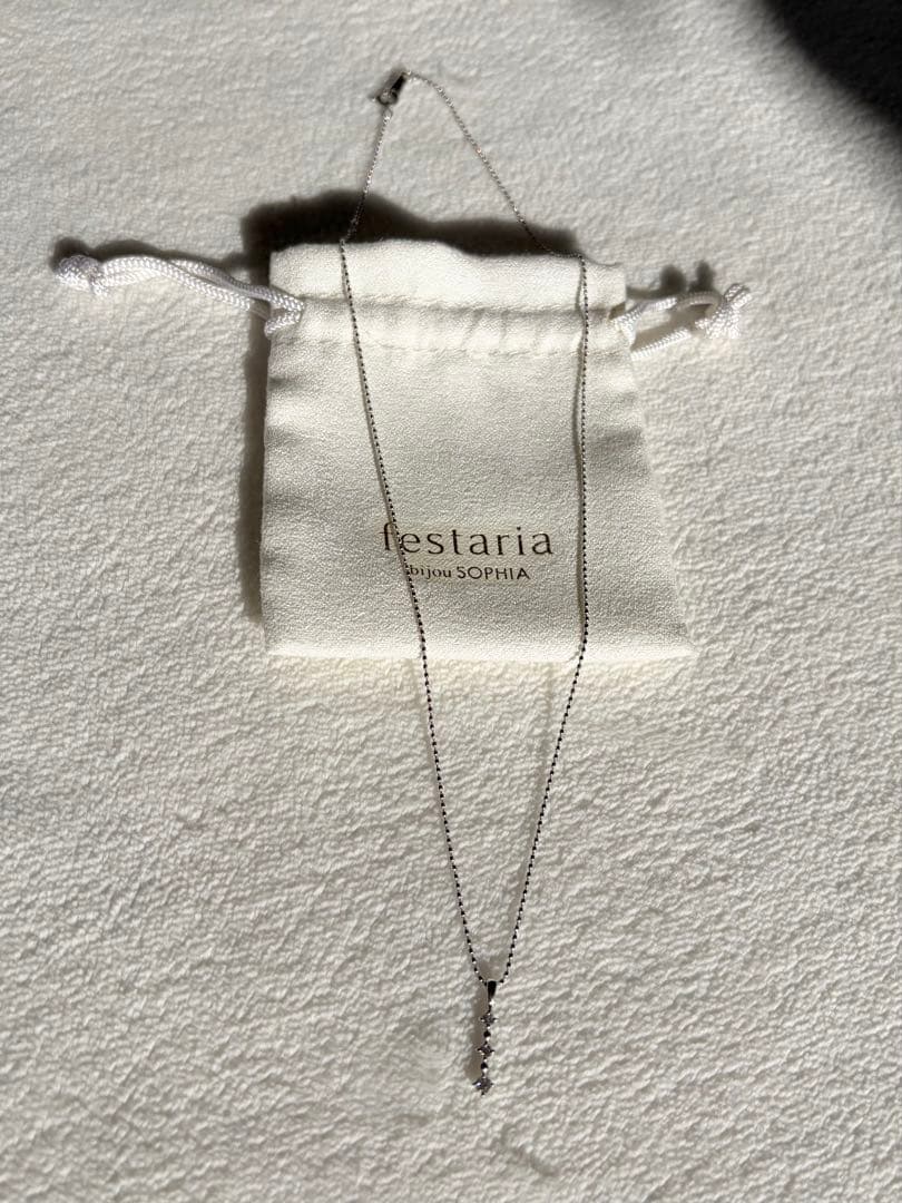 festaria(フェスタリア) K10WG ダイヤモンドネックレス
