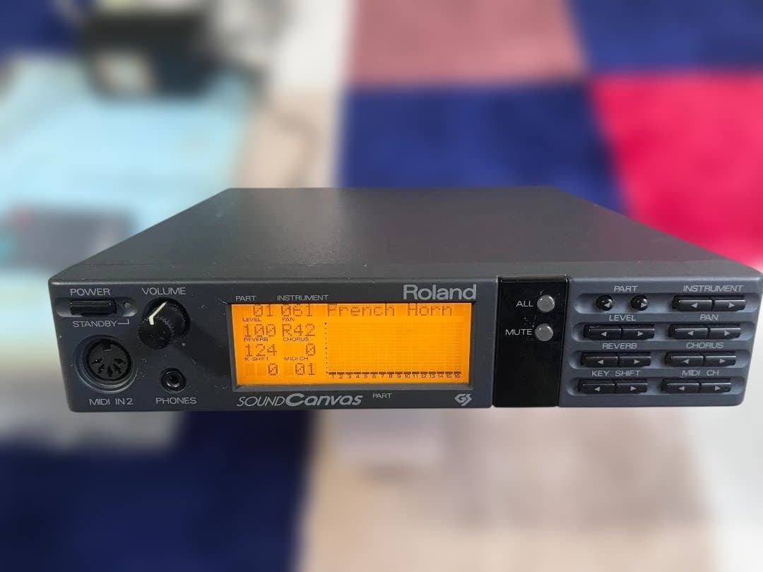 Roland SC-55 MIDIサウンドジェネレーター