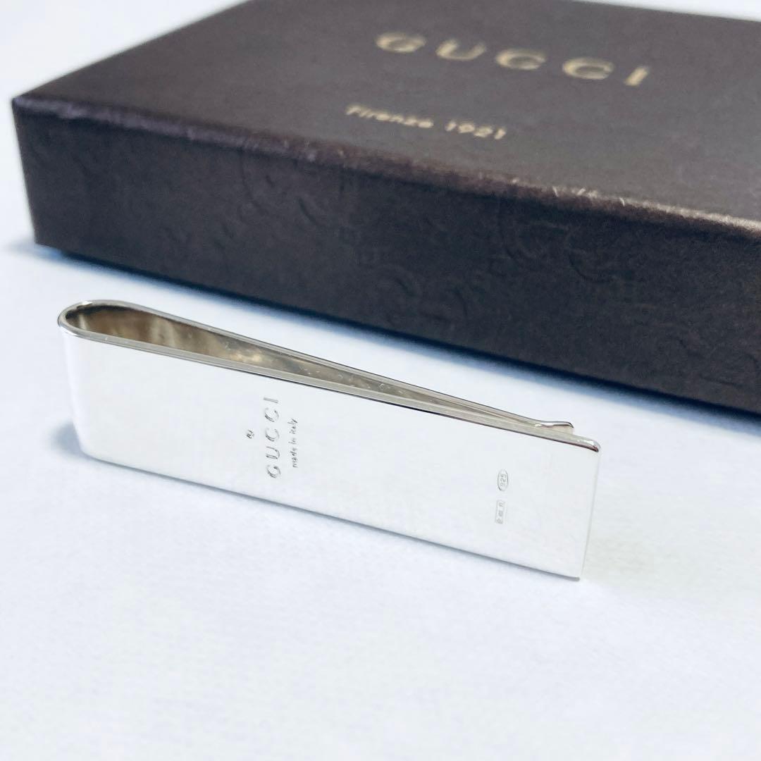 美品 GUCCI GG柄 シマ マネークリップ A258037