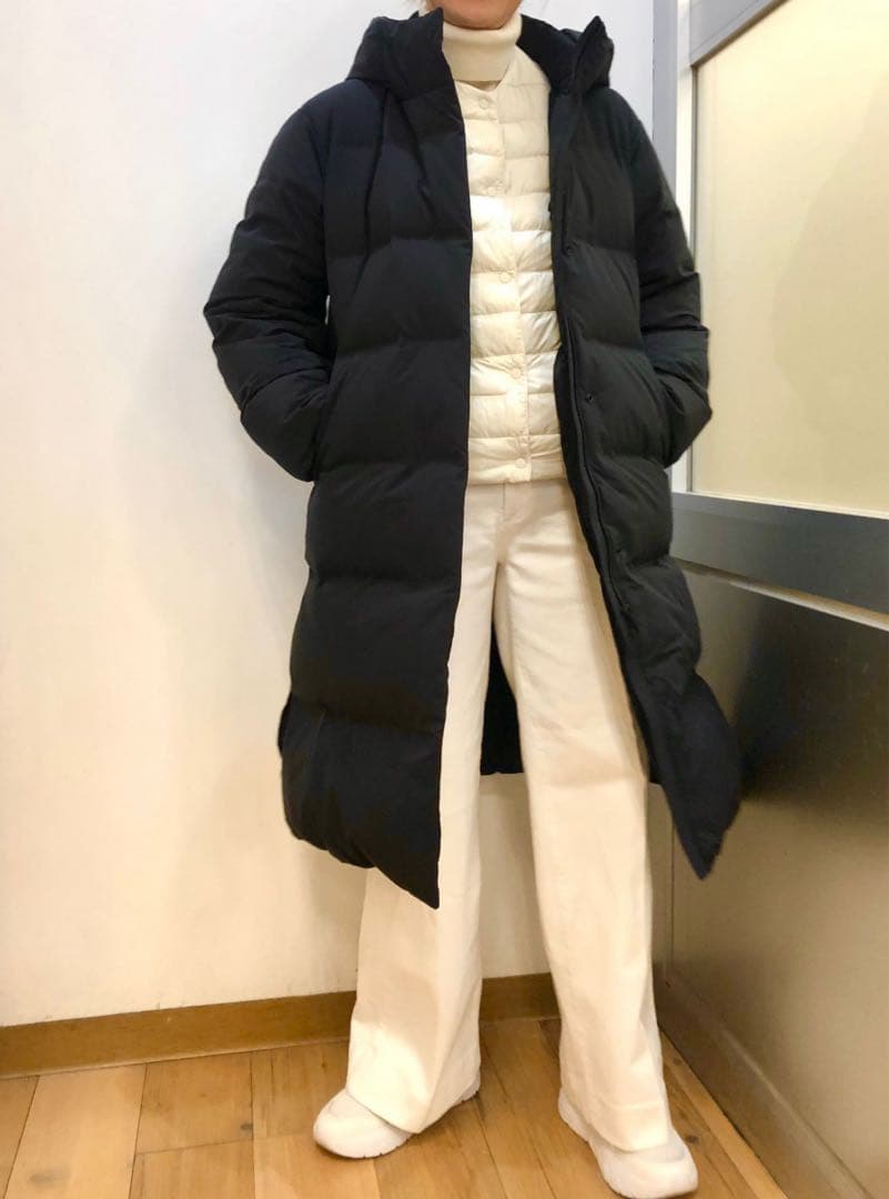 タグ付き未使用　ユニクロ シームレスロングダウンコート　ブラック　黒　M