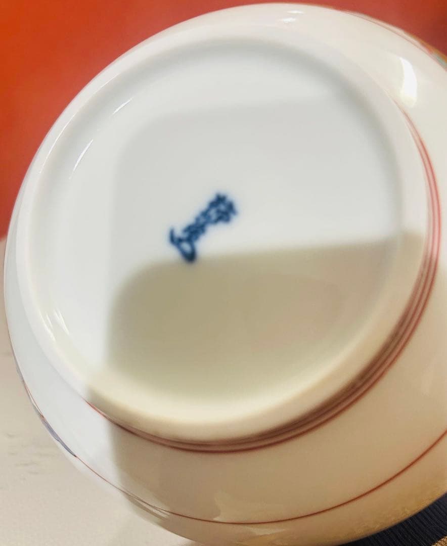 希少品国宝十三代酒井田柿右衛門錦 鳥文花瓶 高さ約2 7Cm口部直径约4.5Cm