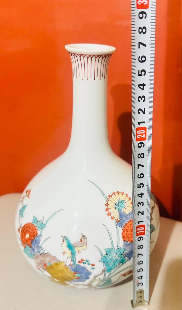 希少品国宝十三代酒井田柿右衛門錦 鳥文花瓶 高さ約2 7Cm口部直径约4.5Cm