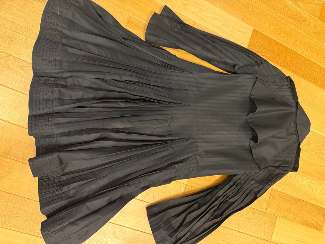 サカイ　ブラック プリーツコート