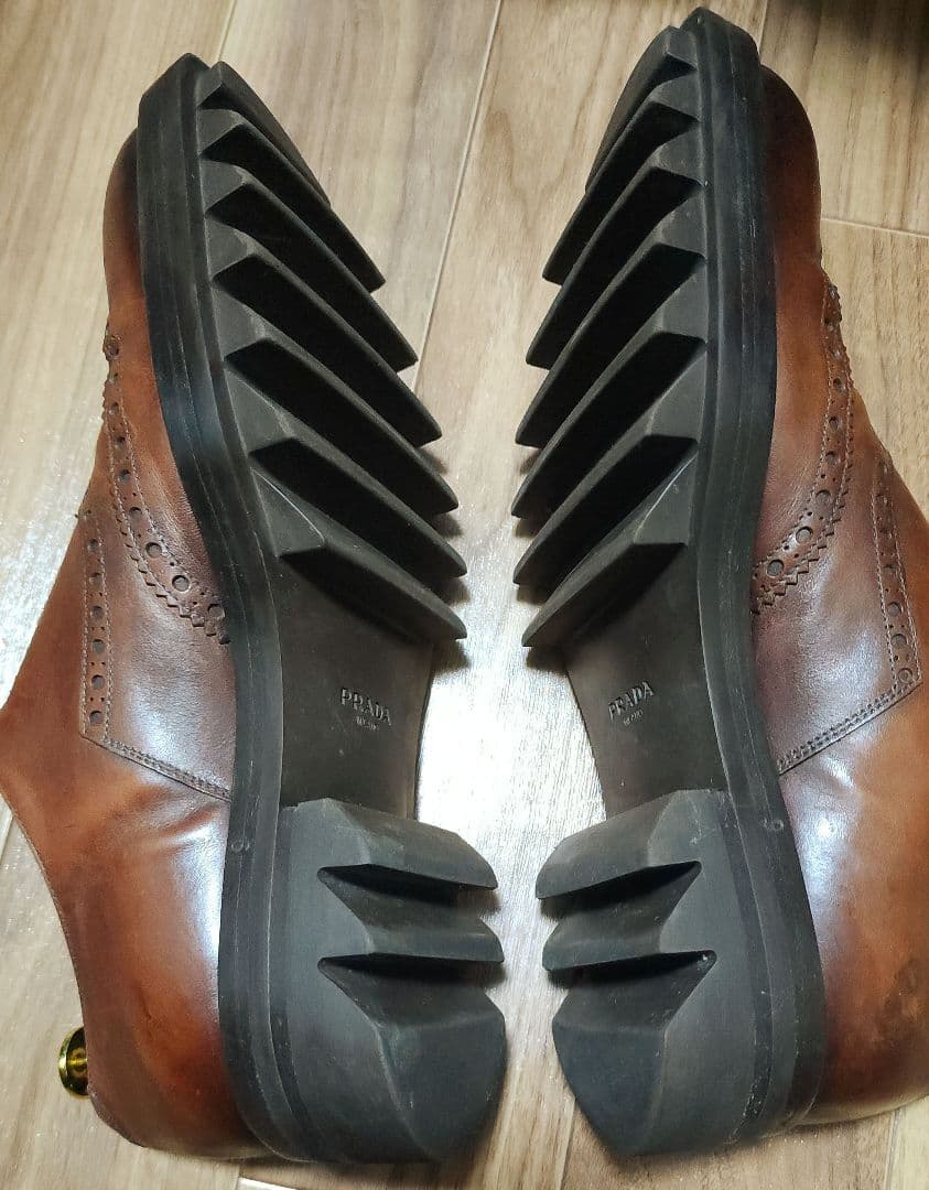PRADA　シャークソールシューズ