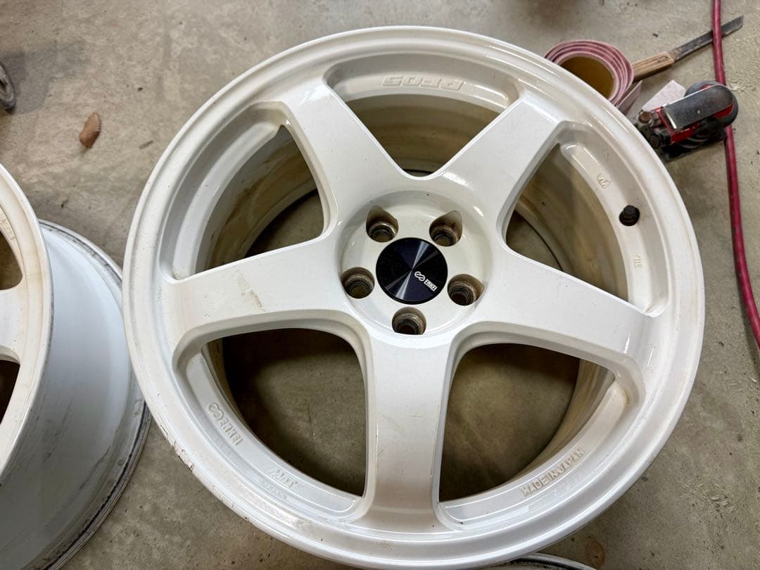 ENKEI PF05 17×8J PCD100 インセット38 4本