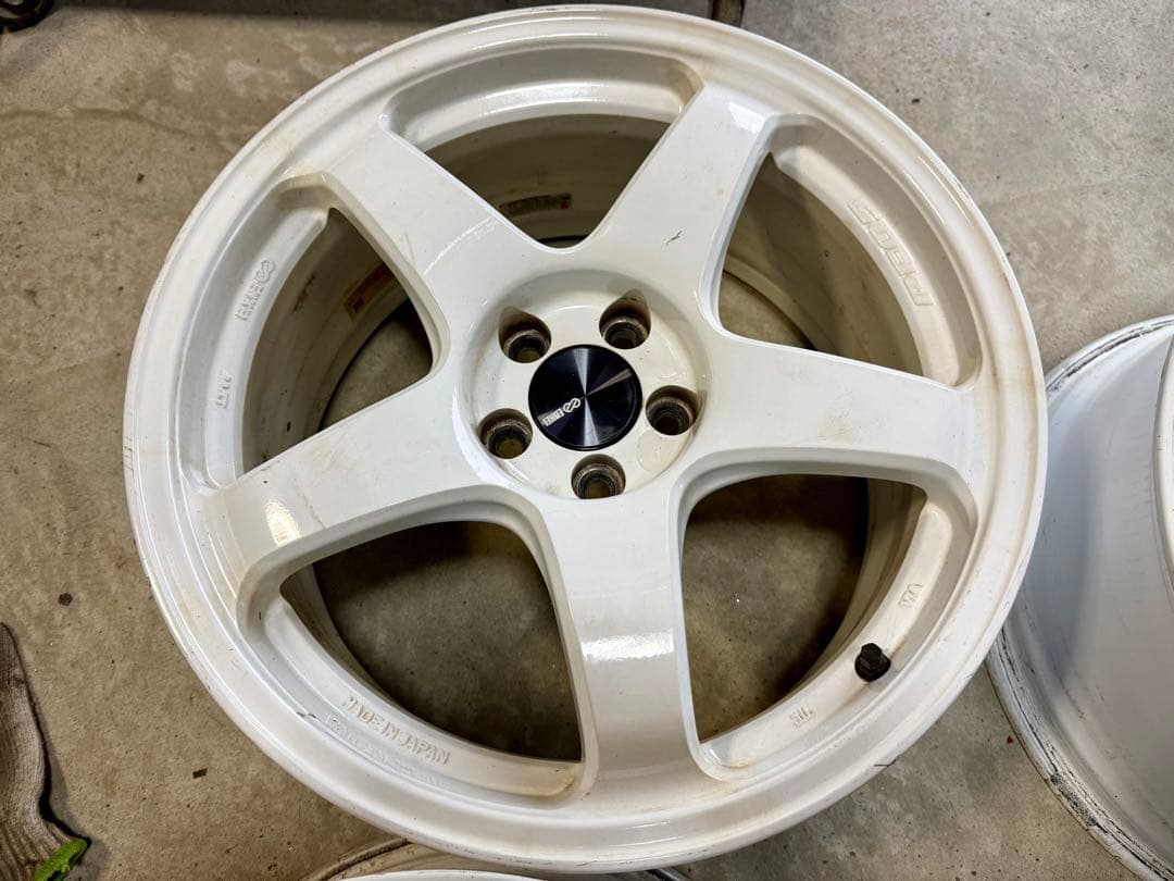 ENKEI PF05 17×8J PCD100 インセット38 4本