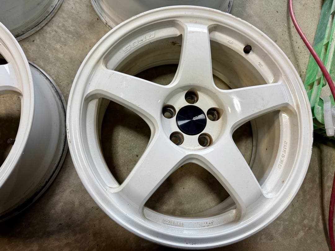 ENKEI PF05 17×8J PCD100 インセット38 4本