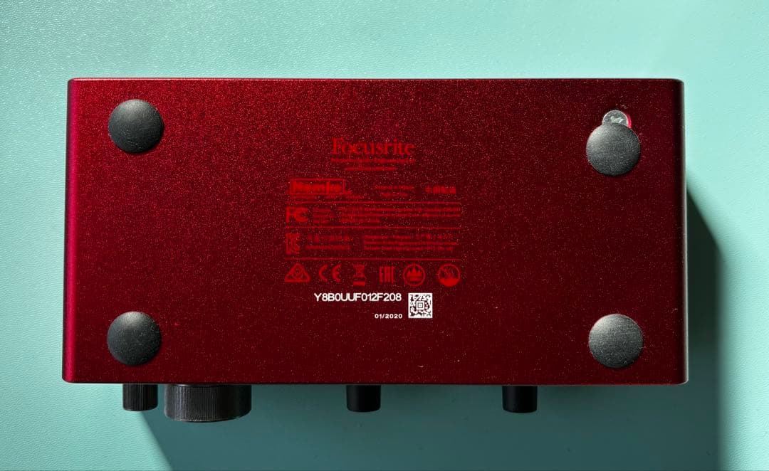 Focusrite Scarlett 2i2 USBオーディオインターフェイス