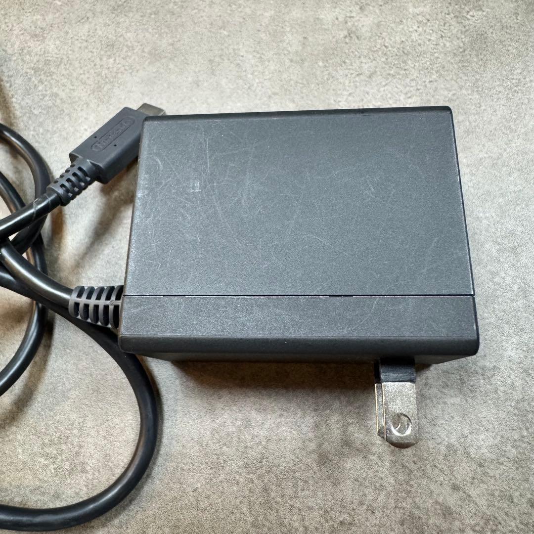 Nintendo Switch Liteコーラルとあつまれどうぶつの森