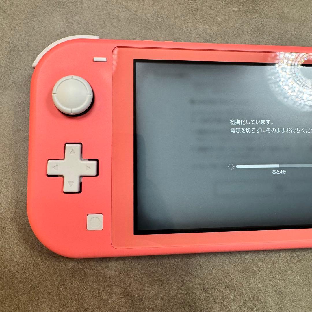 Nintendo Switch Liteコーラルとあつまれどうぶつの森