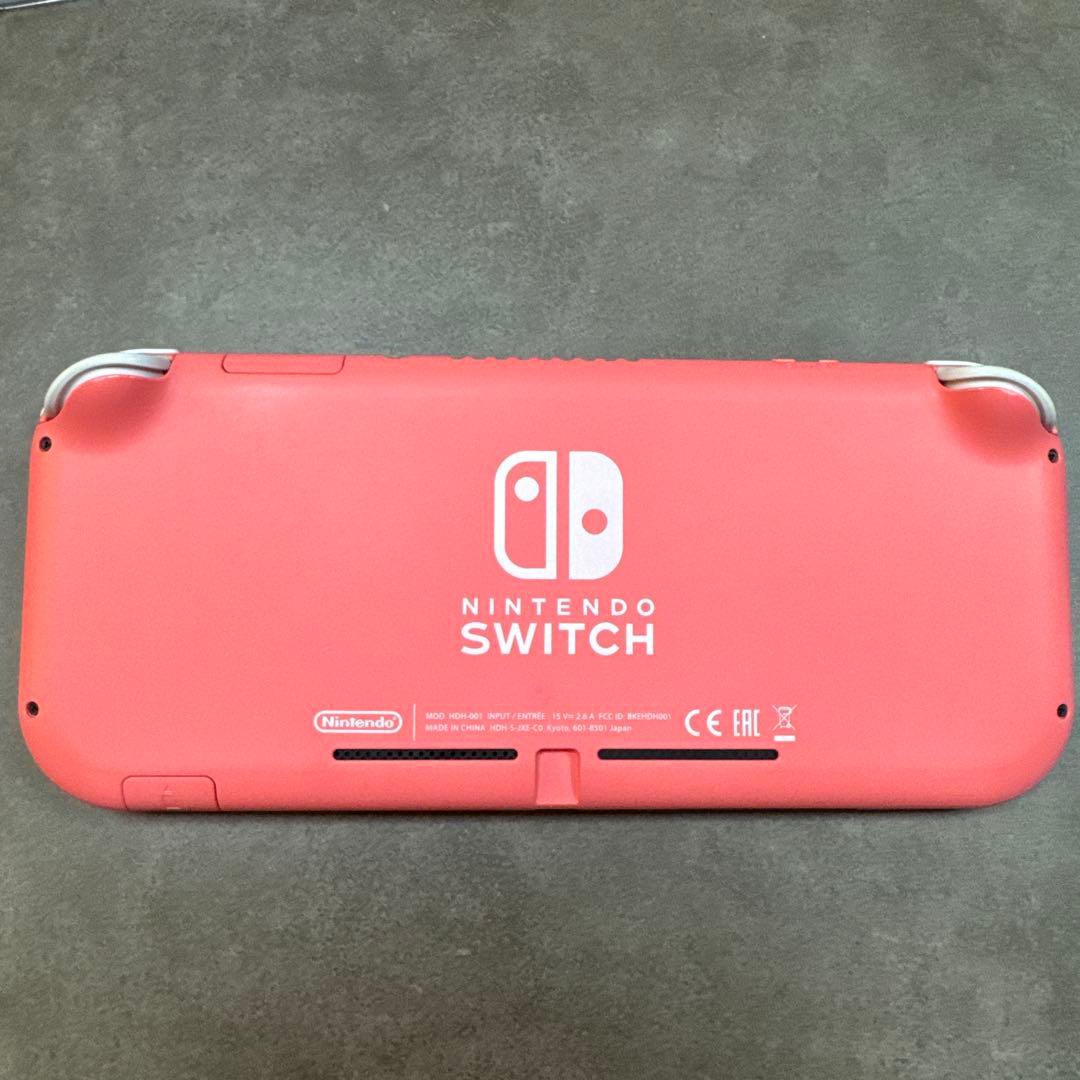 Nintendo Switch Liteコーラルとあつまれどうぶつの森
