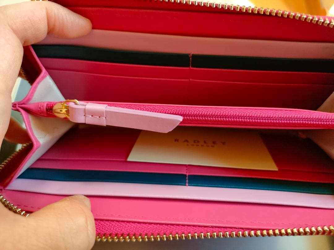 【はちまる】イギリス　ラドリーロンドン　長財布　JOY柄　雨柄