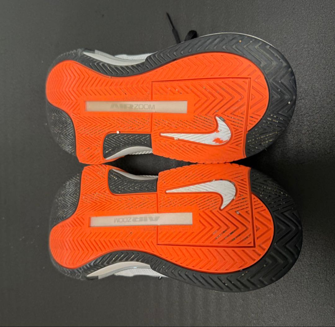 NIKEメンズ ズーム FQ7725-002 テニスシューズ