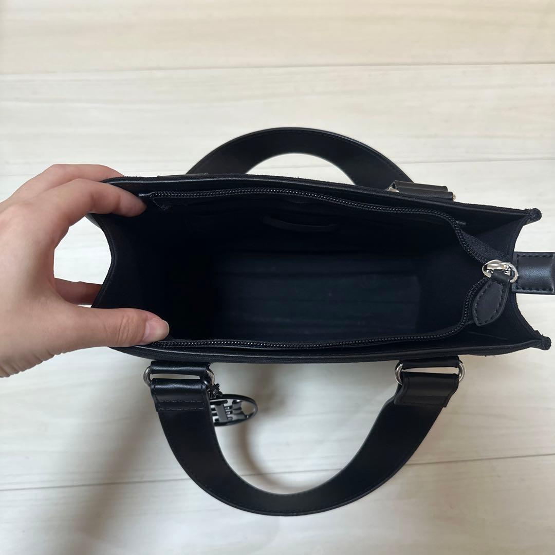 riu embossed tote bag トートバッグ スカーフ付 Rちゃん