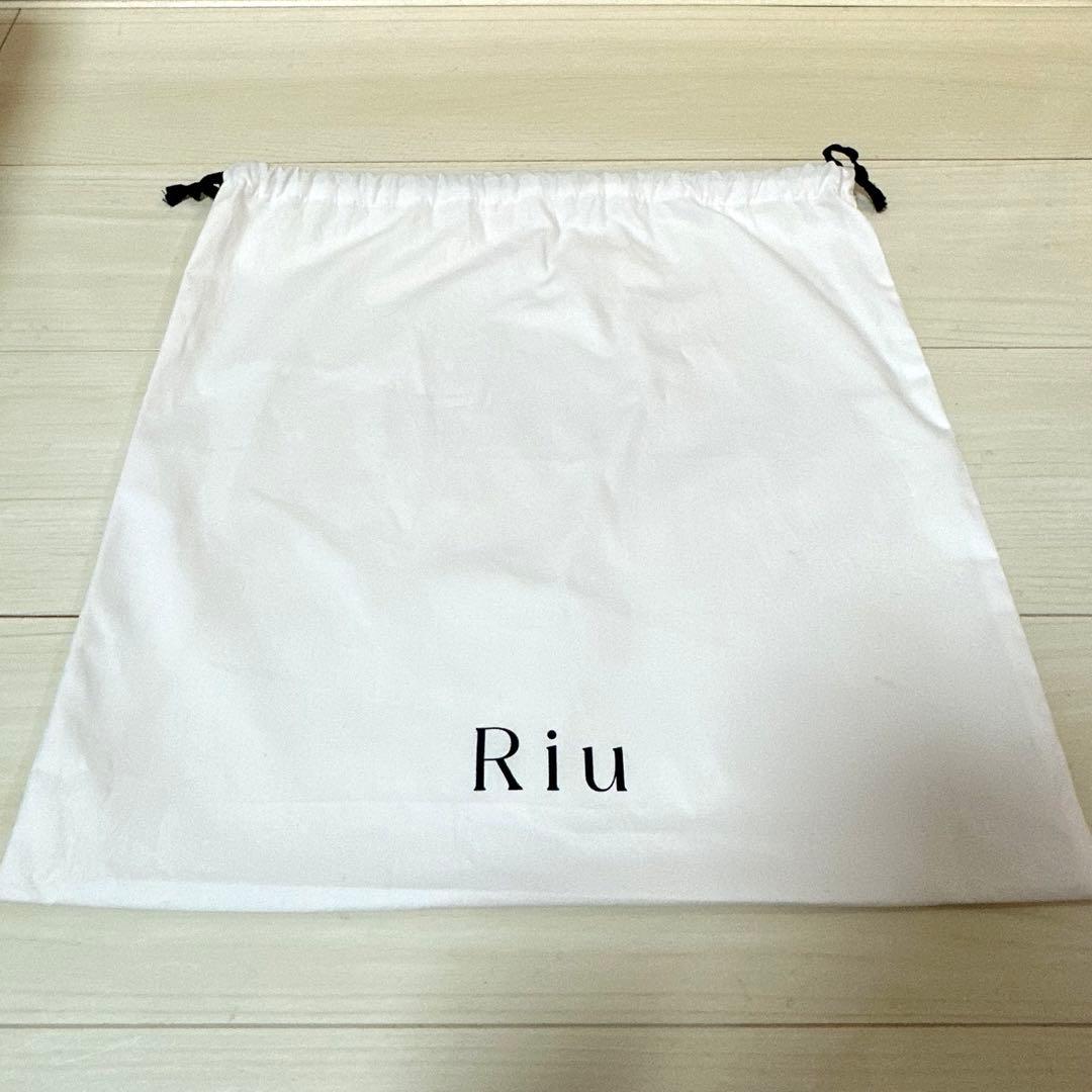 riu embossed tote bag トートバッグ スカーフ付 Rちゃん