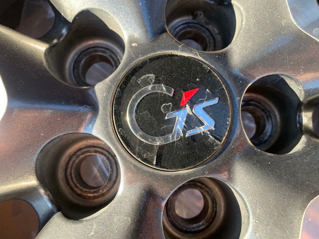 30 プリウス　G's 18インチ　1本