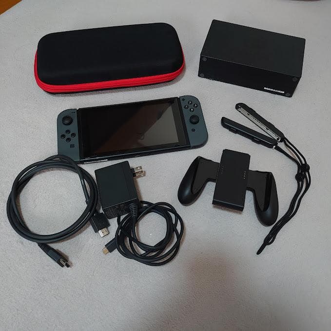 Nintendo Switch グレー　本体　付属品あり　箱無し