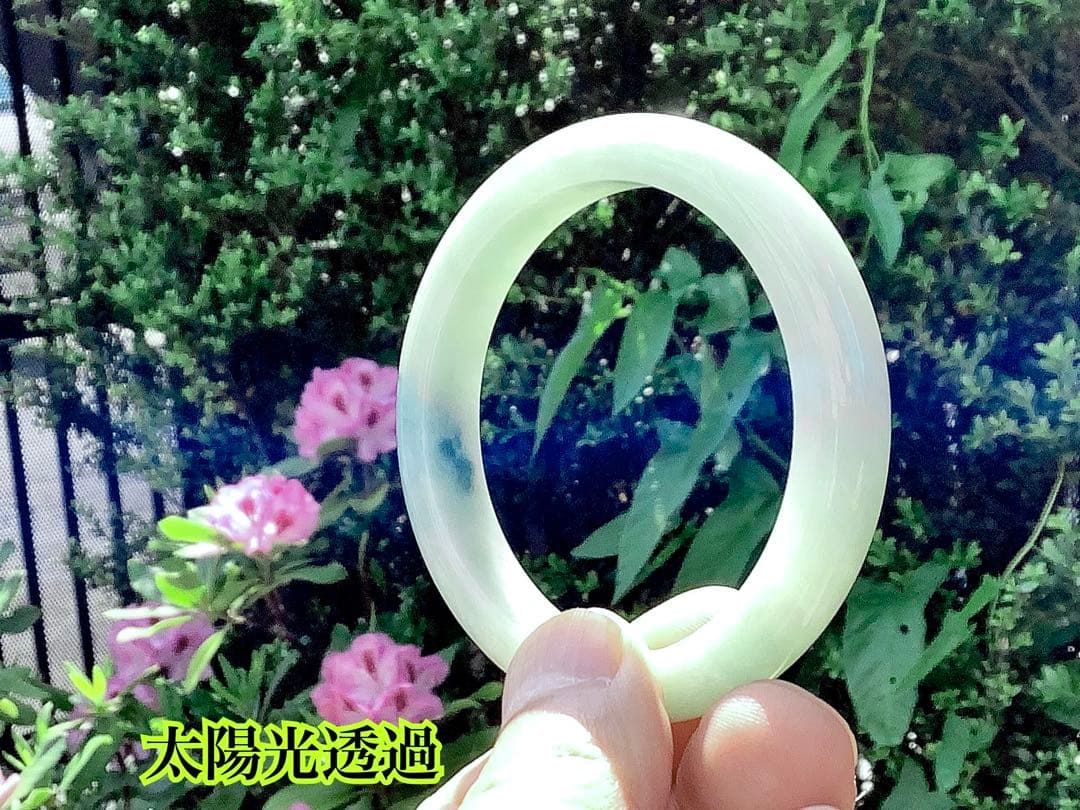 ✳️超絶*親方自信の1点　淡い緑糸魚川翡翠ブレスレット　高品質*高額バングル 鑑別