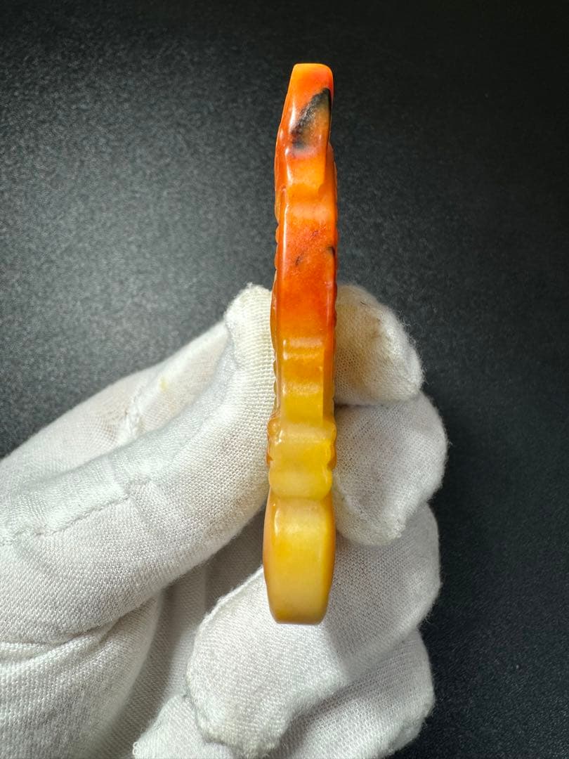 新疆産和田玉 龍と鳳凰 玉璧 本玉お守り 極細工 骨董 玉彫 古玩遺品整理 根付