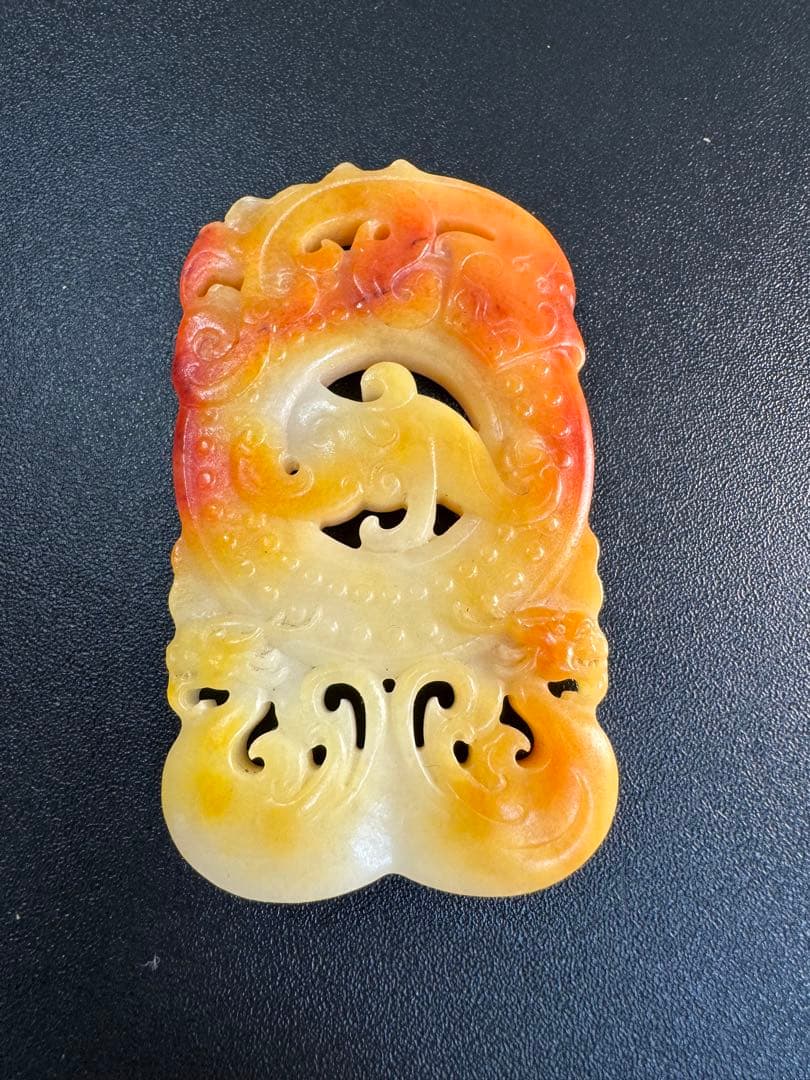 新疆産和田玉 龍と鳳凰 玉璧 本玉お守り 極細工 骨董 玉彫 古玩遺品整理 根付