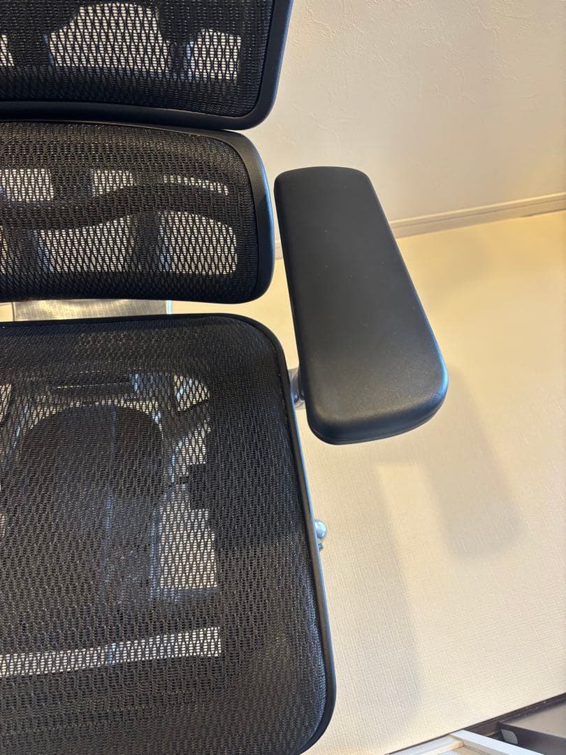 美品　エルゴヒューマン プロ ブラック ハイタイプ エラストメリックメッシュ