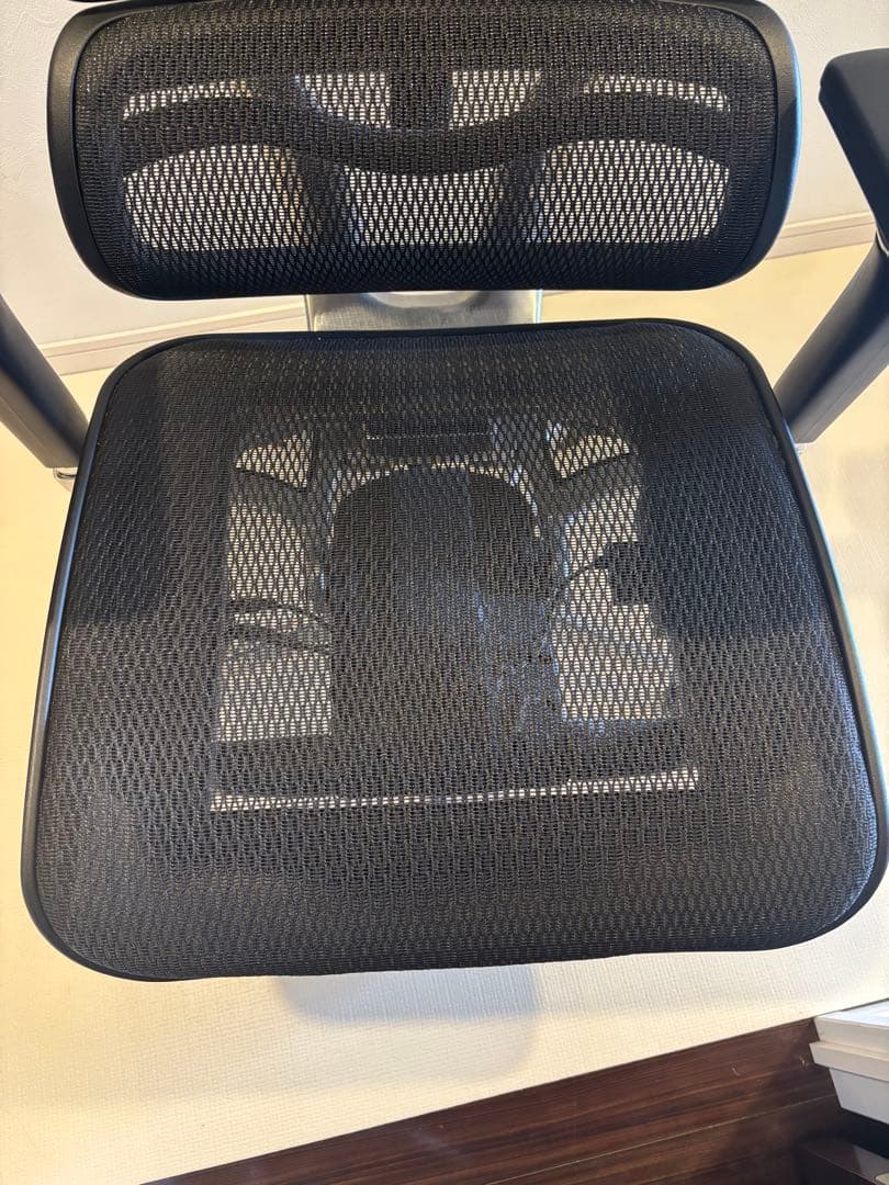 美品　エルゴヒューマン プロ ブラック ハイタイプ エラストメリックメッシュ